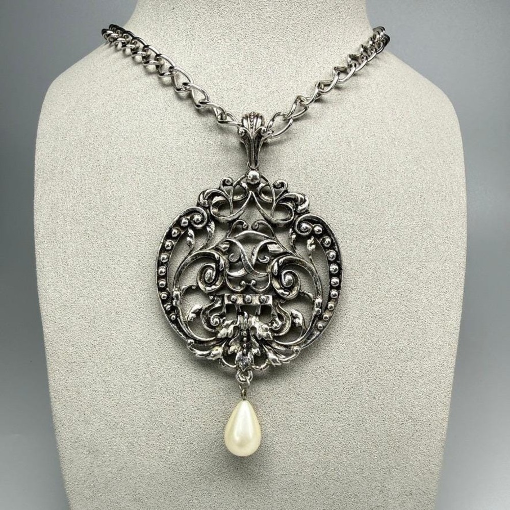 Vintage Avon Medallion Necklace Silver Tone Filigree Faux Pearl Drop Pendant 25"
